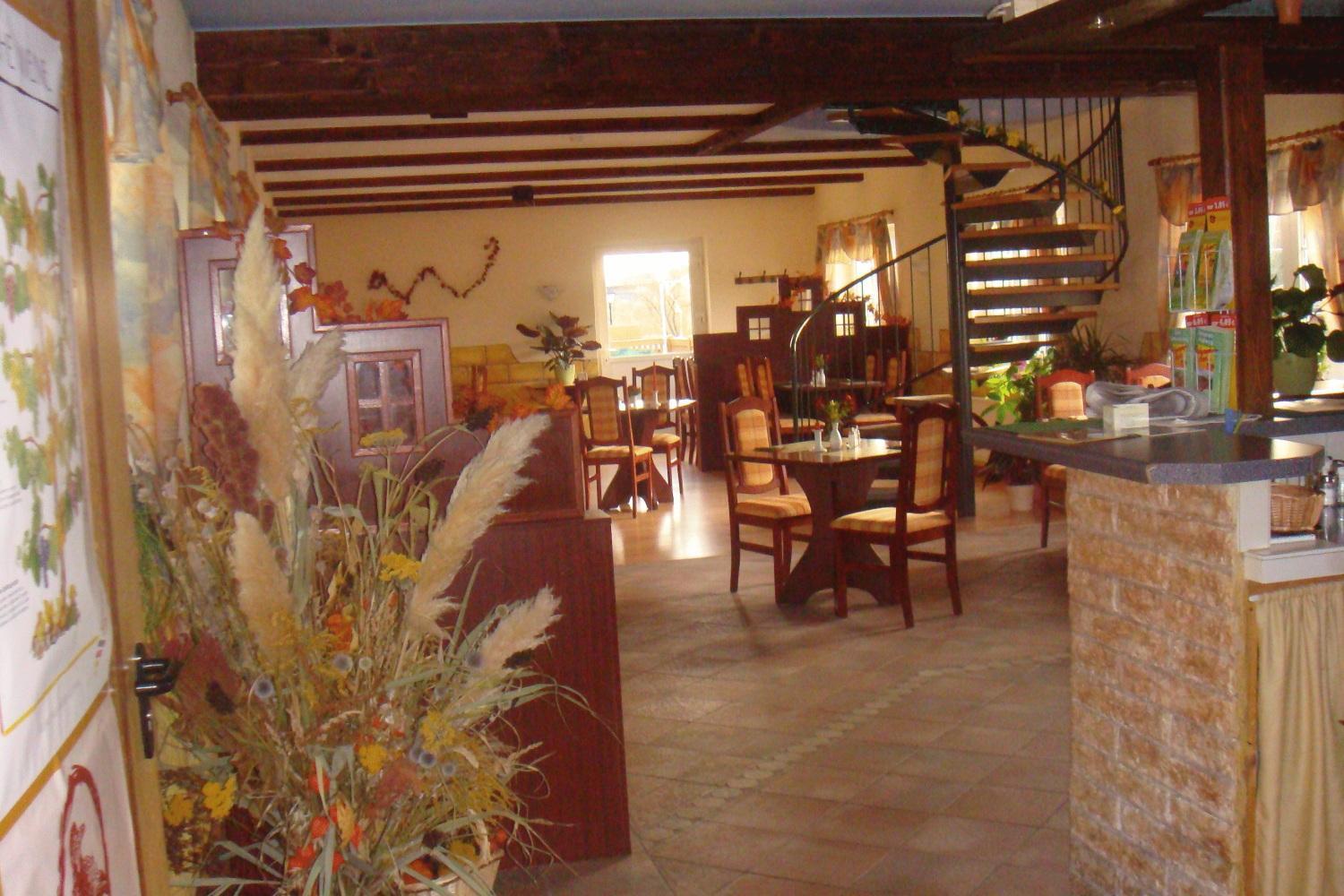 Landhotel Weingut Schulze Freyburg Buitenkant foto