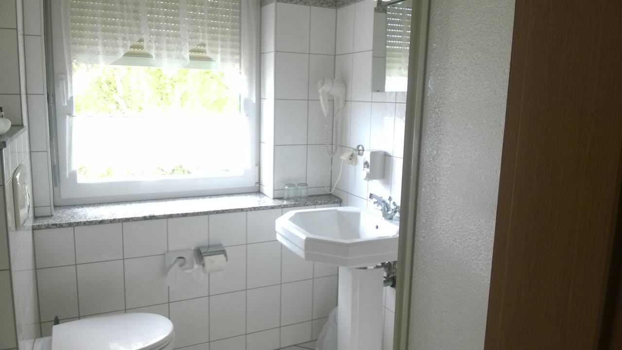 Landhotel Weingut Schulze Freyburg Buitenkant foto